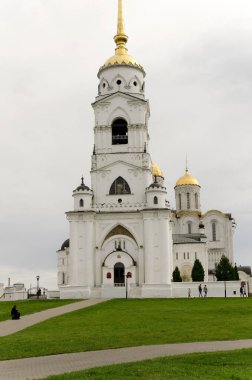 Vladimir 'in Varsayım Katedrali' nin çan kulesinin manzarası Rusya 'nın Altın Yüzüğü. Rusya 'nın cazibesi