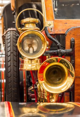 Boynuz ve kafa ışık