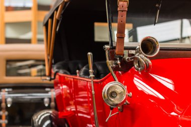 Vinage Kiralık Horn