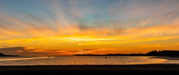 Ein Sehr Schöner Warmer Sonnenuntergangshimmel Der Fox Beach Flussmündung — Stockfoto