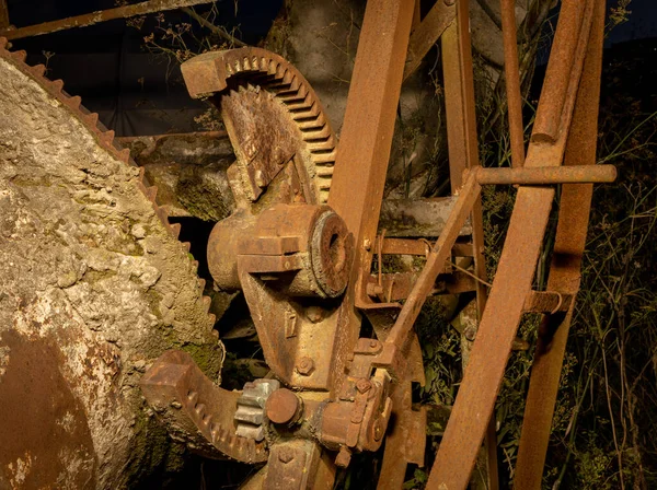 Nahaufnahme Einer Alten Getriebestrecke Für Zementmischer — Stockfoto