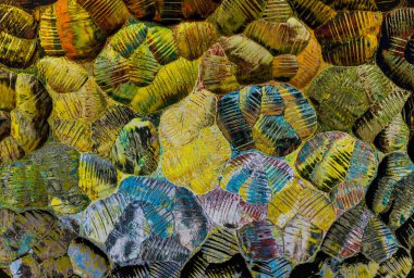 Desen camının deseninde renk karışımı var..