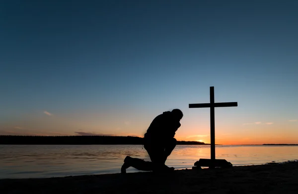 Zonsondergang Man van Prayerfulness — Stockfoto