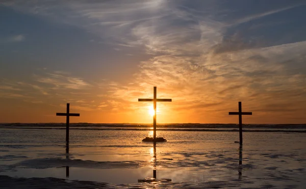 Puesta de sol de tres aguas cruzadas . — Foto de Stock