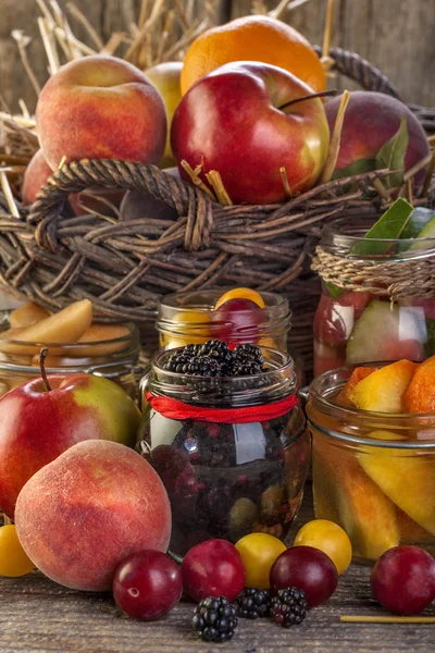 Preservation of fresh fruits — Stock Photo, Image