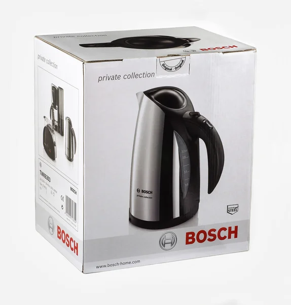 Cardboard box of Bosch cordless electric kettle — Stock Photo, Image