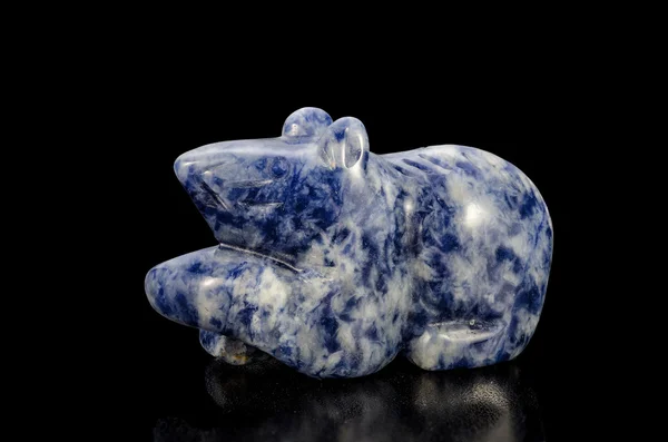 Carved sodalite rat — Stock Photo, Image