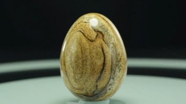 Yumurta oyma resim jasper döner