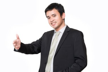 Beyaz arka plan üzerinde başarı dostu ve gülümseyerek işadamı