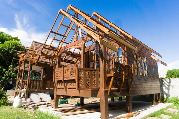 Κτίριο Ταϊλανδέζικο Στιλ Teak Ξύλο Σπίτι Παραδοσιακό Σπίτι Τικ — Φωτογραφία Αρχείου