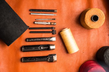 deri işçiliği araçları