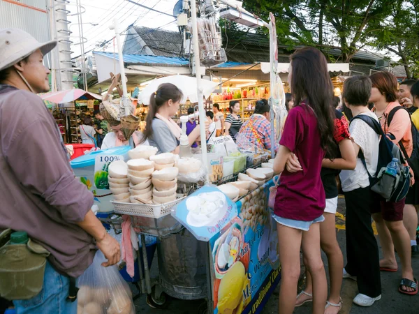 Blurred People Shopping Outdoor Weekend Market Fair Sunny Day — Stock Photo, Image