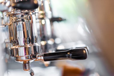 Espresso makinesi yağan taze kahve yakın kadar kahve makinesi