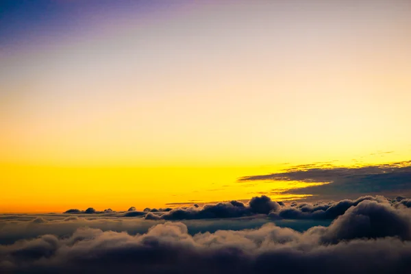 Beautiful Summer Sunrise Top Mountain Rays Light Fog Cloud Mountain — Stock Photo, Image