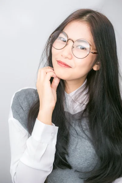 Schöne asiatische Frauen tragen Brille — Stockfoto