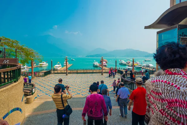 Lago Sole Luna Taiwan Marzo Turista Sul Molo Sun Moon — Foto Stock