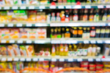 Bulanık bokeh arka plan deposuyla süpermarket