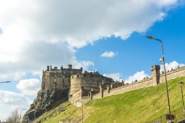 Cityscape eski şehir Edinburgh ve kale