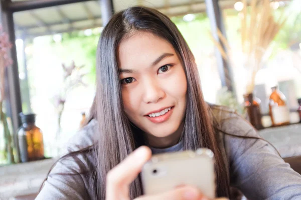 Charming Asian Woman Beautiful Smile Reading Touch Phone Reading Good — Stock Photo, Image