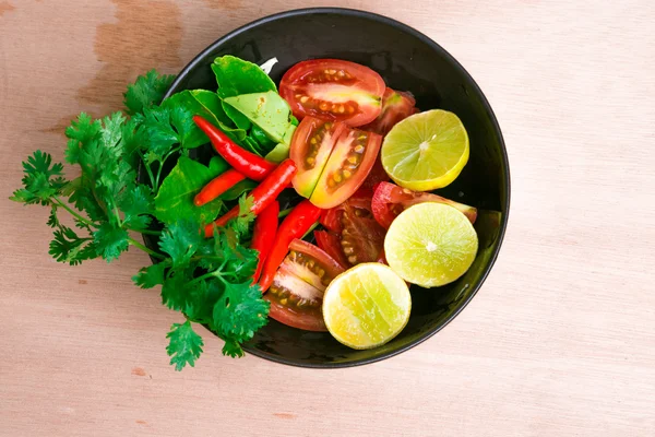 Légumes Biologiques Dans Une Casserole Sur Bois Bio Aliments Sains — Photo