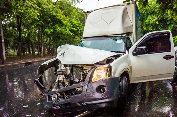 Récupération Accident Voiture Sur Fond Route Concept Assurance — Photo