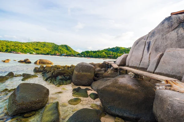 高涛泰国 落基海岸 清早清澈清澈的大海中的海景 — 图库照片