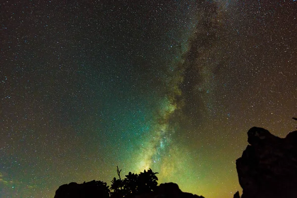 Long Exposure Photograph Beautiful Milkyway Night Sky Mountain — Stock Photo, Image