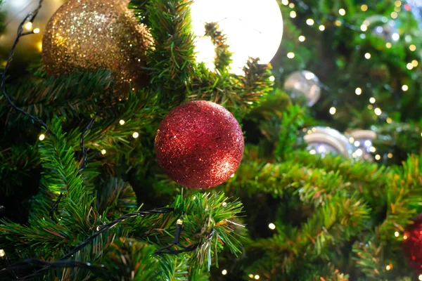 Décoration Arbre Noël Avec Boule Boîtes Cadeaux Fond Vacances Nouvel — Photo