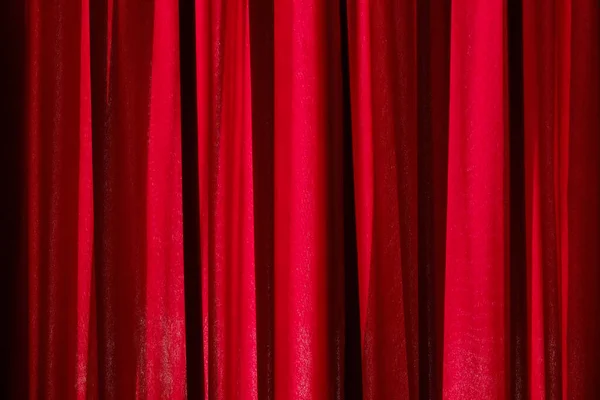 Luxusní Červená Zatažená Opona Světlými Skvrnami Divadle Červená Opona — Stock fotografie