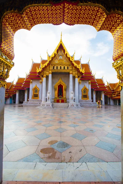 Bellissimo Tempio Buddista Thai Marble Wat Benjamaborphit Tempio Bangkok Thailandia — Foto Stock