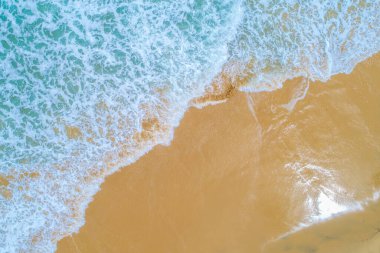 Hava görüntüsü deniz dalgası kumlu uzay doğa arkaplanı