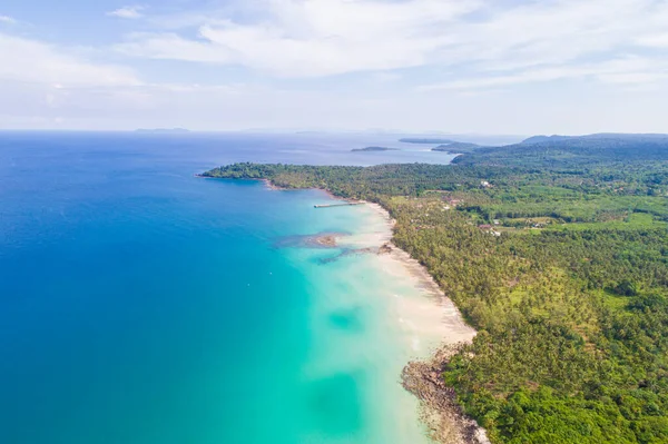 Letecký Pohled Moře Pobřeží Bílý Písek Pláž Kokosovou Palmou Letní — Stock fotografie