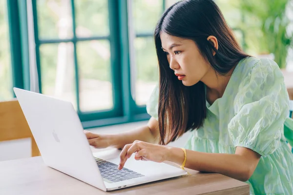 Young Business Asian Woman Sitting Cafe Working Notebook Internet Wifi — Stock Photo, Image