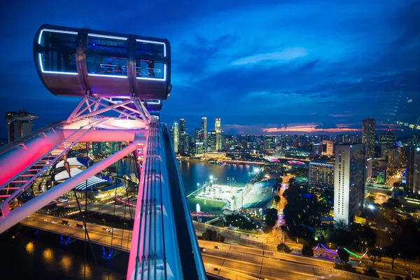 Singapur cityscapefrom pokładu Singapore Flyer. — Zdjęcie stockowe