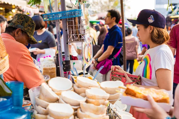 Jatujak market, The famous weekend market on January 25, 2015 in Bangkok — Stock Photo, Image