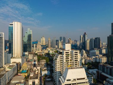 Şehir merkezi şehir merkezi Bangkok Tayland finans gökdelenli BTS Silom Hattı taşımacılığı