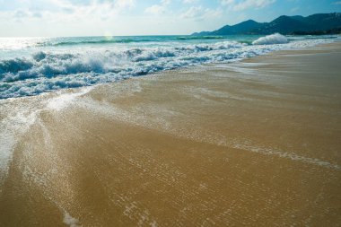 Egzotik beyaz kumlu sahil dalgası güneşli yaz tatili arka planı Samui Tayland