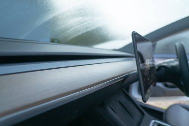 Mocern elektrikli araç park yükleme teknolojisi.