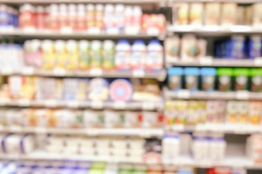 Tokyo Japonya 'daki çeşitli yiyecek ve içecek dükkanları soyut olarak bulanıklaştı