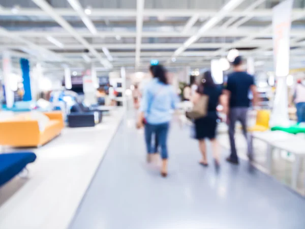 Compras em família Decoração para casa Loja Blur com fundo bokeh — Fotografia de Stock