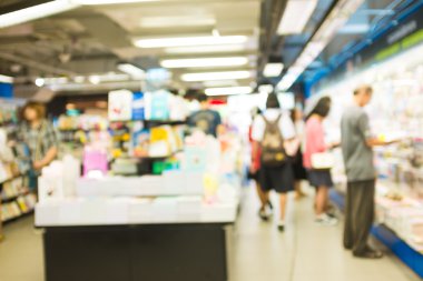 Özet kitabı saklamak arka plan bulanık