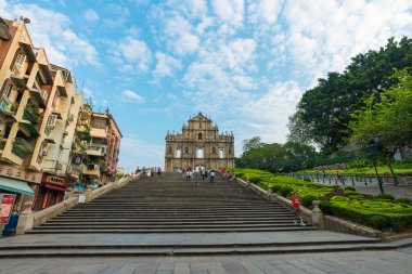 Saint Paul'ın Katedrali kalıntıları.