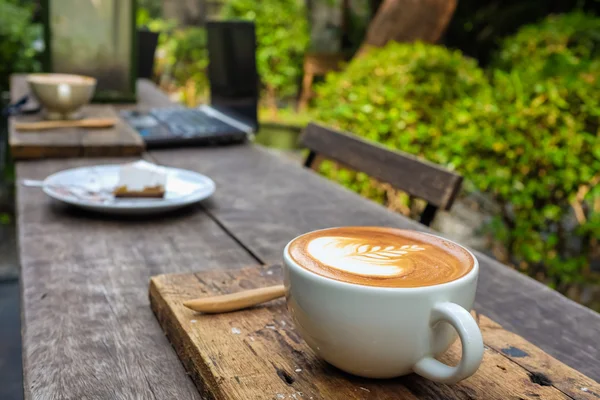 Café Latte Art Sur Vieux Bois Grunge Objets Affaires Close — Photo