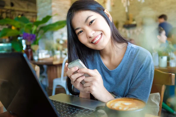 Business Smiling Woman Use Cellphone Working Laptop Coffee Shop — Stock Photo, Image