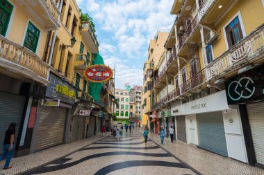 Ünlü Hatıra Macau sokak üzerinde ziyaretçi