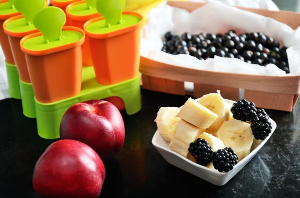 Frutta e bacche per fare gelati fatti in casa — Foto Stock