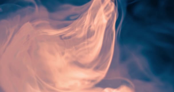 异想天开的有色烟雾在黑暗的背景下飞舞 深空星云的移动气体 — 图库视频影像