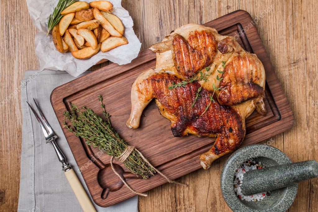Grilled fried roast Chicken tobacco — Stock Photo © Roxiller 108289538