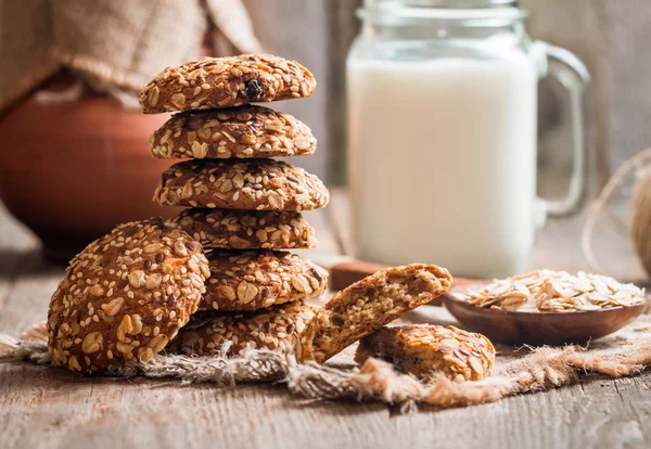 Sütlü yulaf ezmeli kurabiye — Stok fotoğraf