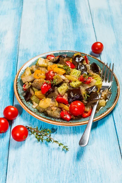 Zeleninové ratatouille v talíři — Stock fotografie